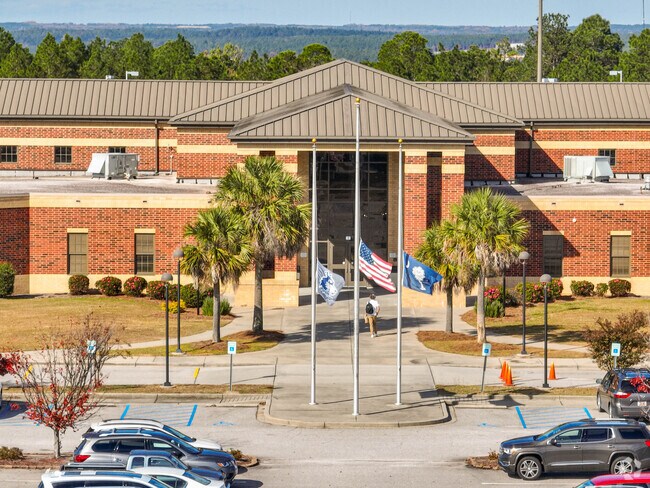 Students in Red Bank attend White Knoll High School.