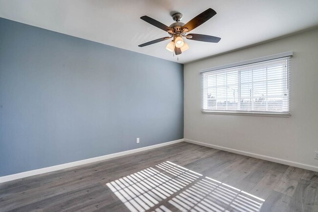 Mid-Century Property Amid South LA’s Vital Commercial Corridor, Los Angeles, CA 90043 - photo 7