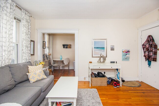 33 Walbridge St unit 3, Allston, MA 02134 - photo 2