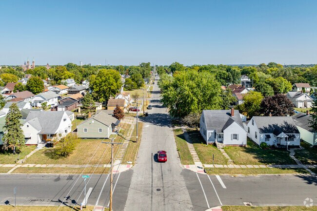 Westside's side streets are larger arranged into loose grids oriented in cardinal directions.