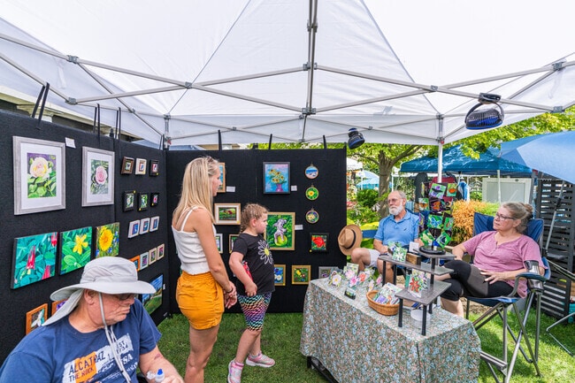 There are many art vendors at the Garden Walk in Miller.
