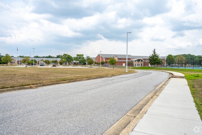 Meade Middle School in Fort Meade has 827 students.
