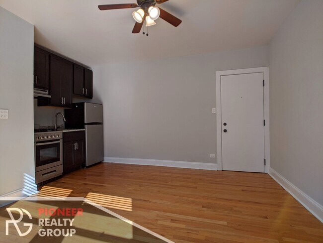 618 W Patterson Ave unit 612-502, Chicago, IL 60613 - photo 3