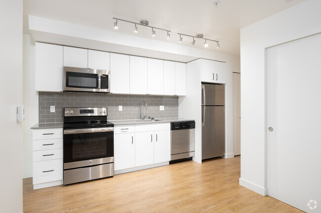Studio, 1BR - 490-497SF