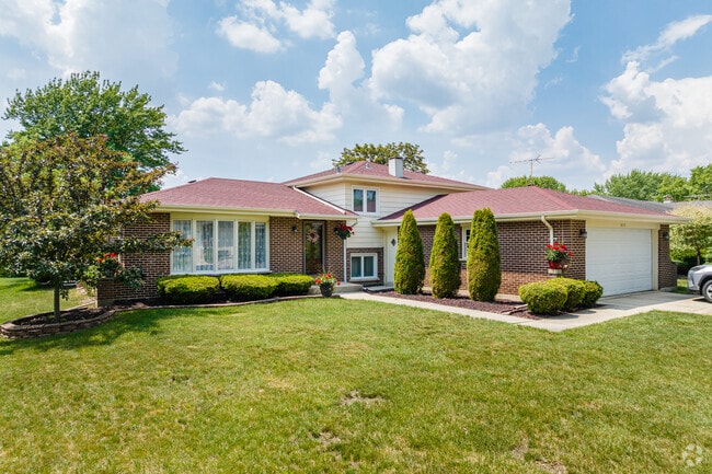 Neat split level homes are a common sight in Darien.