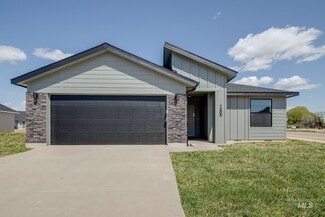 7308 E Marble Springs Dr, Nampa, ID 83687