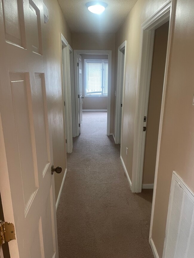 129 Dutch Island Dr, Savannah, GA 31406 - photo 4