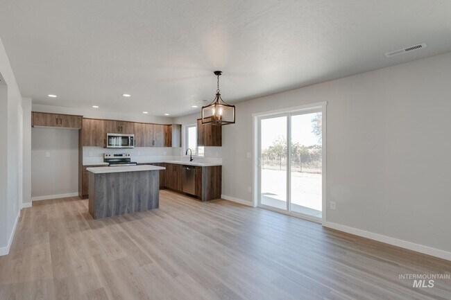 1472 Long Pond St, Middleton, ID 83644 - photo 4