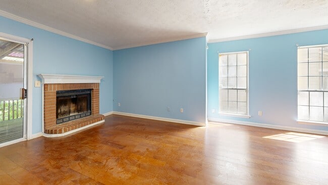 852 Glynn Oaks Dr, Clarkston, GA 30021 - photo 2