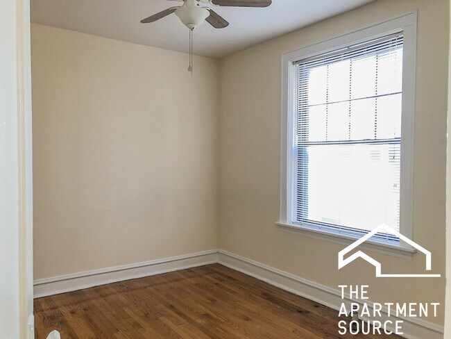 3622 N Marshfield Ave unit 1B, Chicago, IL 60613 - photo 7