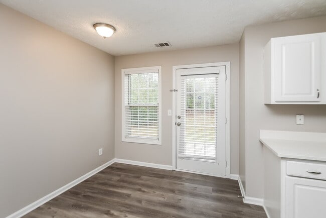 2662 Rainbow Creek Dr, Decatur, GA 30034 - photo 6