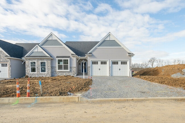 Warwick Crossing - Carriage Homes