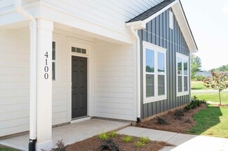 4050 Freesia St, Sherrills Ford, NC 28673