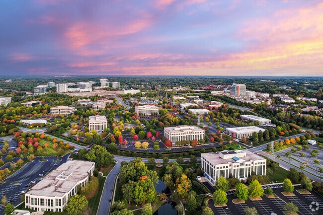 Many Ballantyne residents work at the nearby Ballantyne Corporate Park.