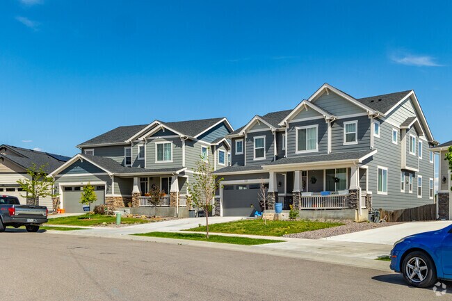 Newer craftsman-style houses can be found along the east end of Registry Ridge.