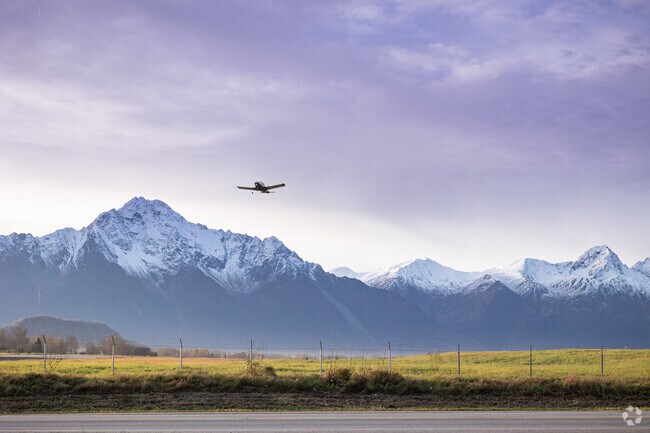 Palmer Airport provides quick flights for commuters traveling to Anchorage.
