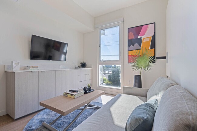 5851 W 88th St unit Serenity Suite 318C-, Los Angeles, CA 90045 - photo 2