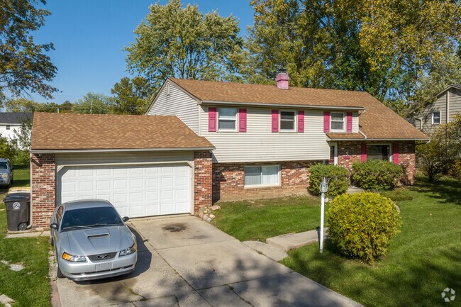 Split-level homes are often found in Bullerman Park Forest.