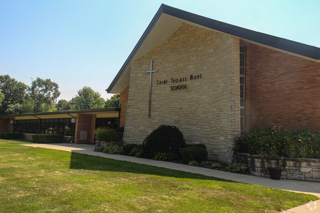 St Thomas More Elementary School provides private education in the neighborhood of Elgin