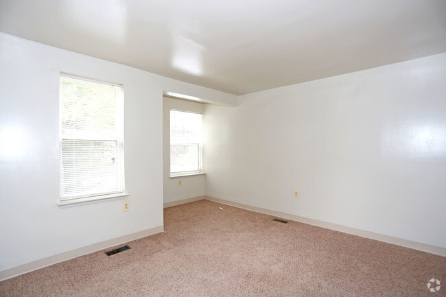 Queen Esther Apartments, Baltimore, MD 21213 - photo 7