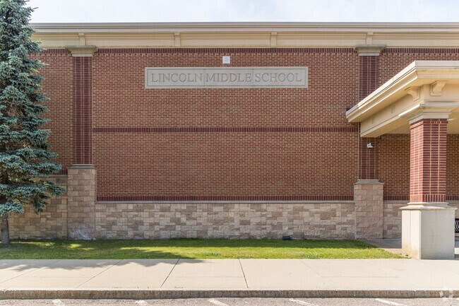 Alternate view at Lincoln Middle School.