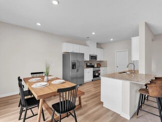 21 WHITEROCK, PHENIX CITY, AL 36869