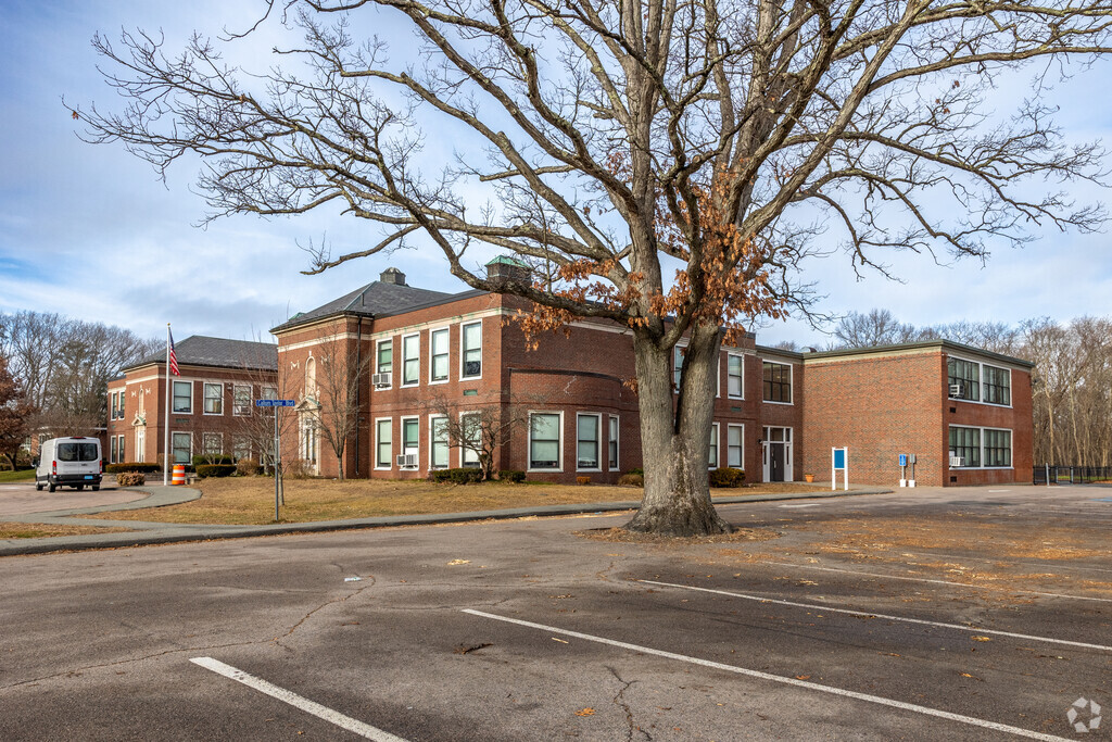 Highlands in Braintree is an impressive brick building.