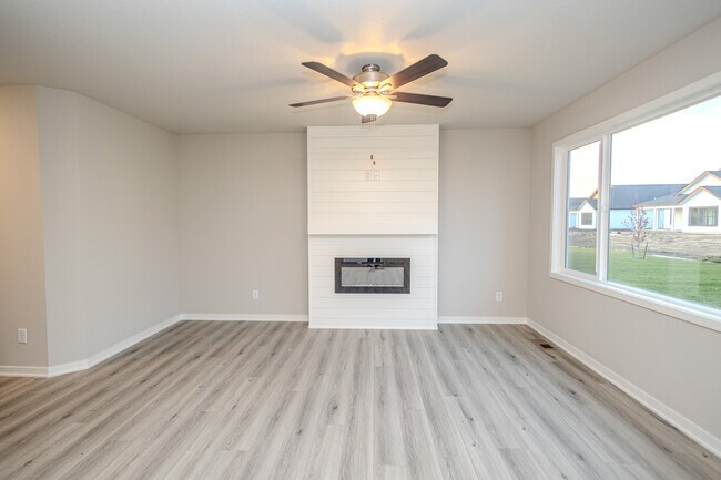 4415 NW 17th St unit 36475007, Ankeny, IA 50023 - photo 4