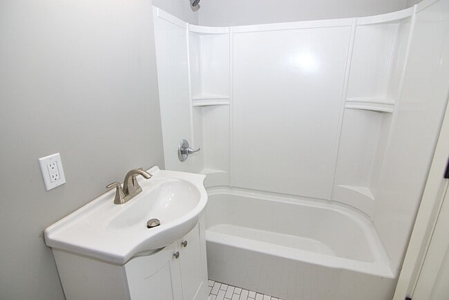 1212 Lake Michigan Dr NW, Grand Rapids, MI 49504 - photo 3