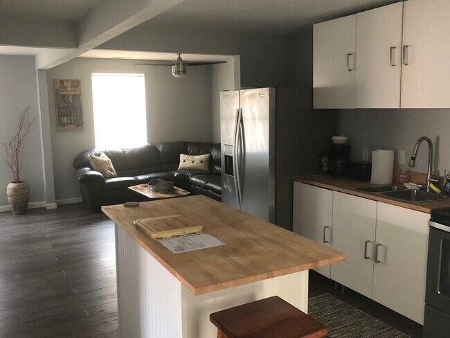 545 S Limestone unit 1, Lexington, KY 40508 - photo 4