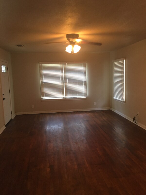 1503 N Cleveland Ave, Cameron, TX 76520