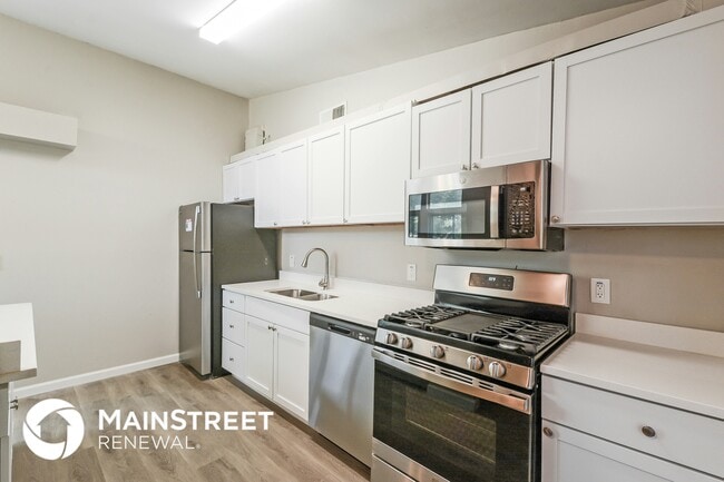 2380 St Catherine St, Florissant, MO 63033 - photo 5