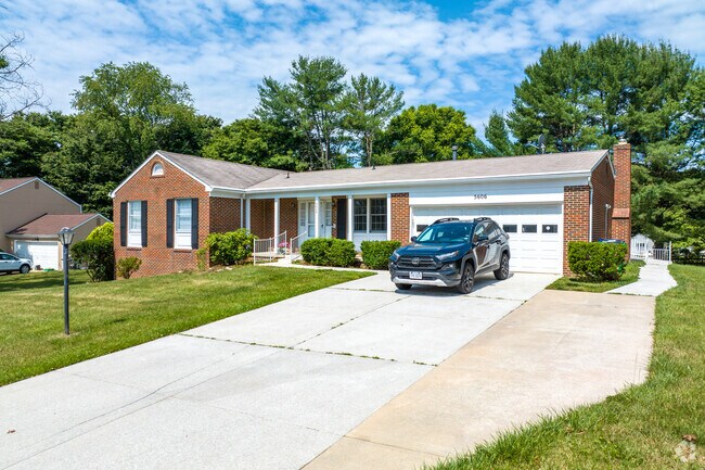 Houses range from big and small in Long Reach.