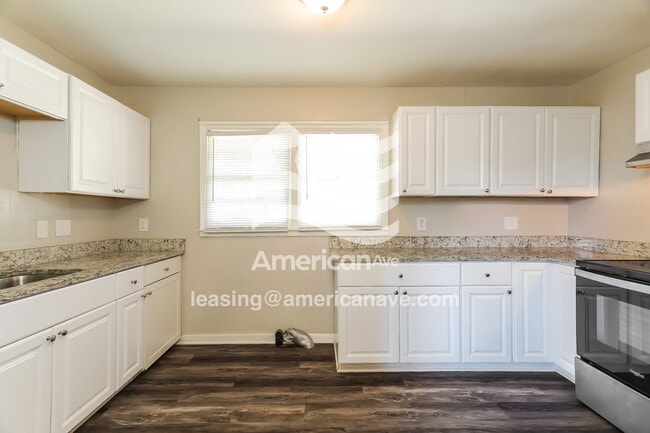 8605 9th Ct S, Birmingham, AL 35206 - photo 7