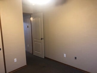 3604 Kensington Dr, Moore, OK 73160