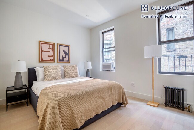 300 W 21st St unit FL4-ID1449, New York, NY 10011 - photo 7