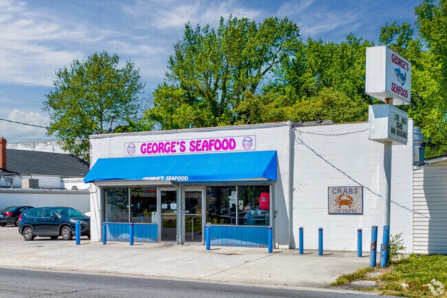Seafood lovers in Elmhurst can head to George's Seafood.