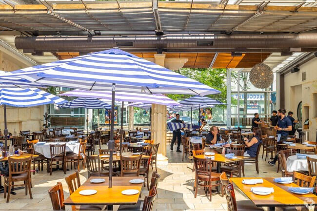 Discover an exquisite dining experience in West Loop at Athena Restaurant.