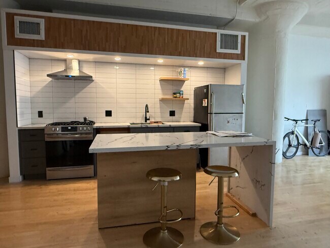 Little Tokyo Lofts unit 1, Los Angeles, CA 90013 - photo 4
