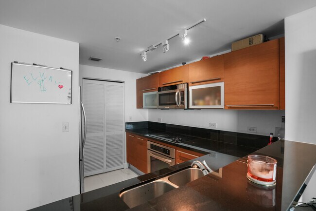 Vizcayne unit 2306, Miami, FL 33132 - photo 6