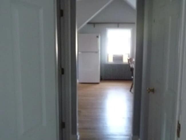 2477 Boston Post Rd unit apartment, Guilford, CT 06437 - photo 2