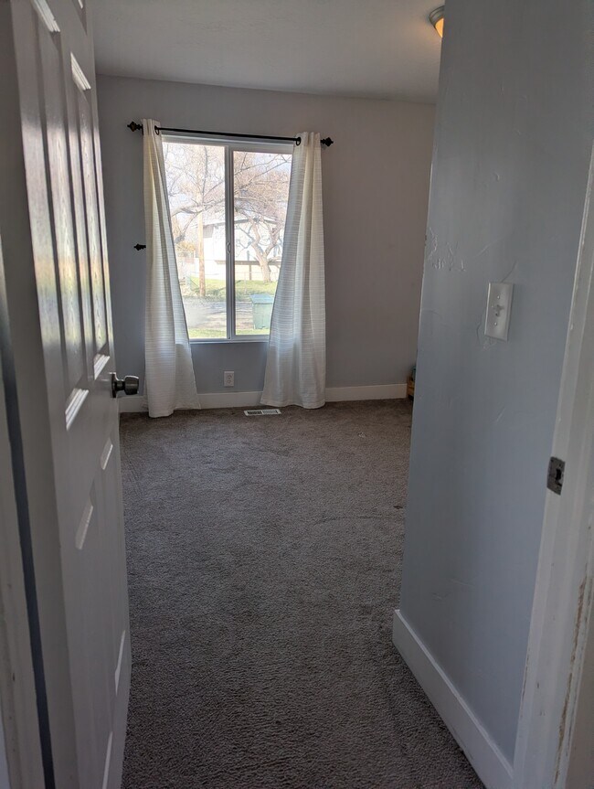 4885 W Pavant Ave, West Valley City, UT 84120 - photo 2