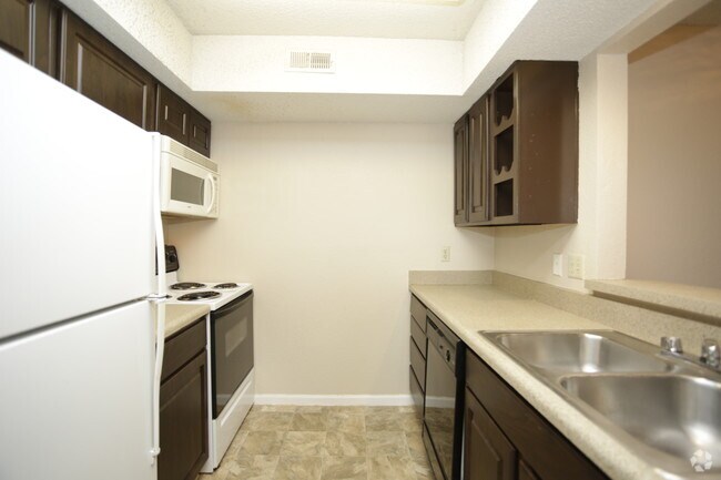 The Lodge, Blue Springs, MO 64015 - photo 6