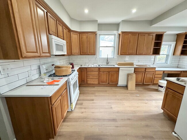 129 Lafayette Ave, Trenton, NJ 08610 - photo 6