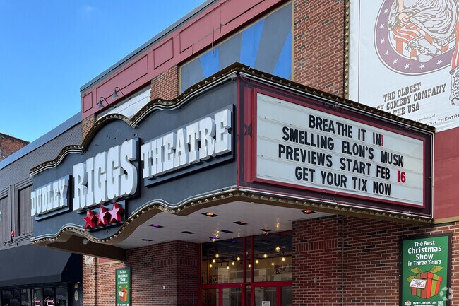 Theater marquee to watch all the newest and latest movies.