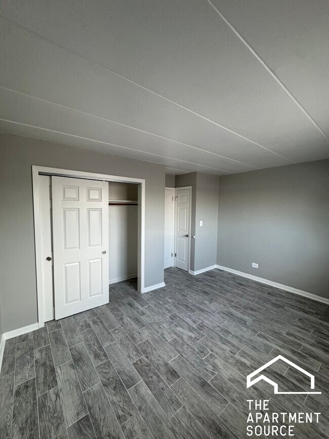 1314 Carol St unit 2B, Park Ridge, IL 60068 - photo 6