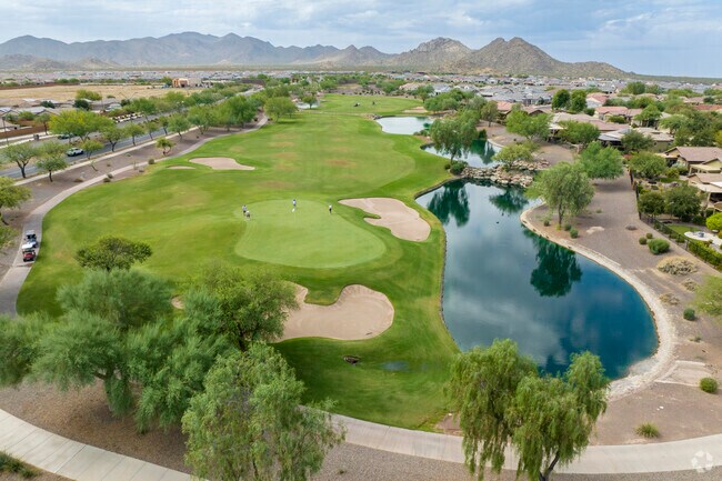 Golf lovers will enjoy the immaculately maintained golf courses in Copper Canyon.