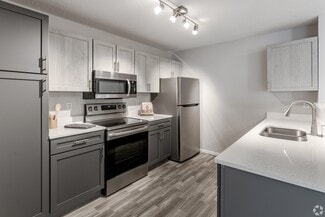 800-816 N Walnut Place, Chaska, MN 55318