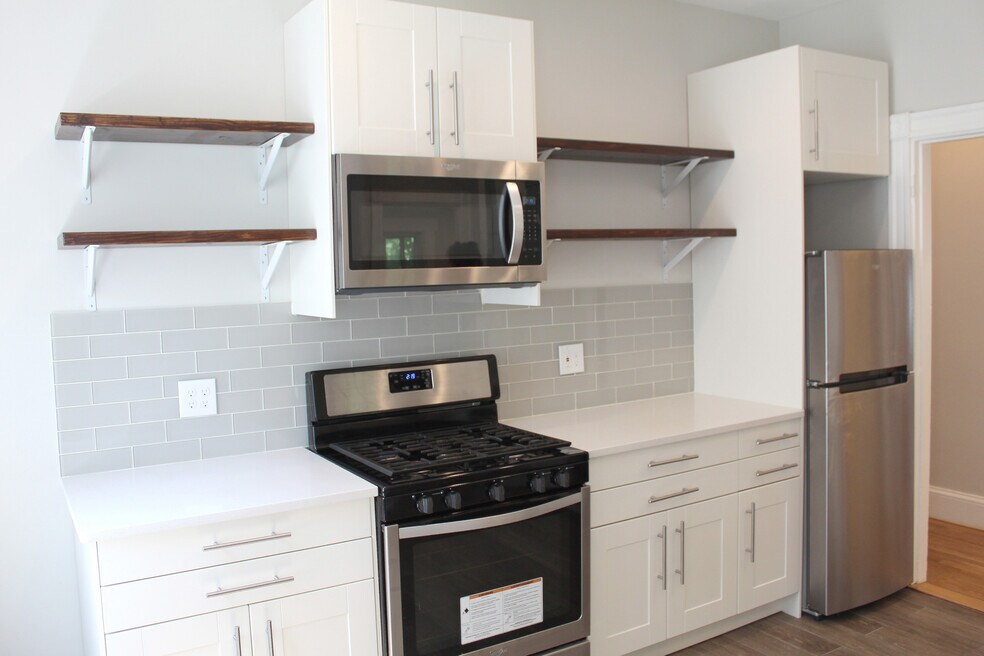 61 Wenham St unit 2, Jamaica Plain, MA 02130 - photo 1