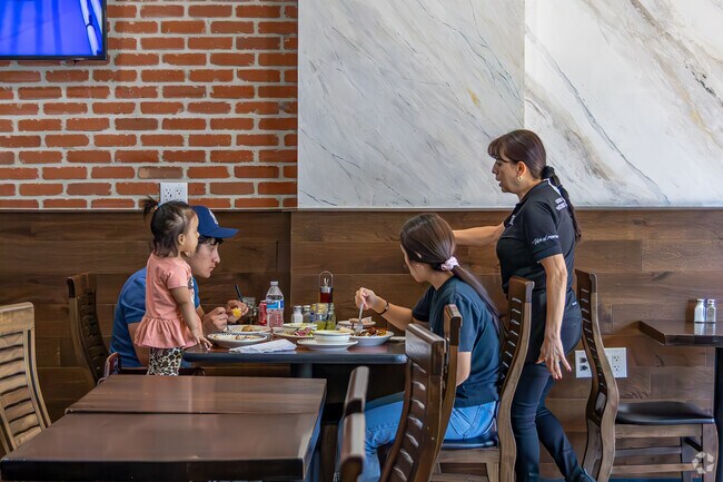 Noches de Colombia has been offering home made Colombian delicacies to its customers for years.